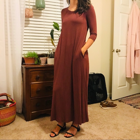 Eikosi Dresses & Skirts - Maxi rust T-shirt dress
